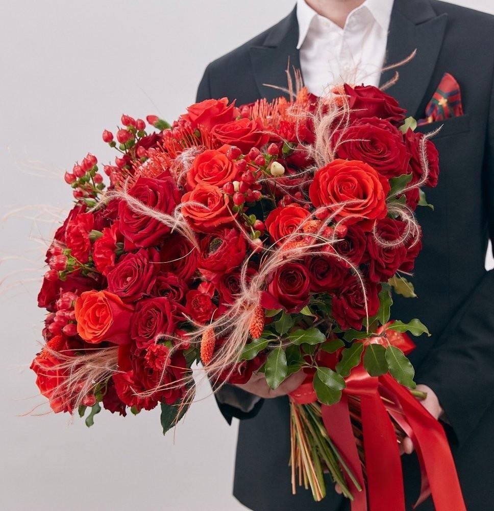 KUKKIA RAKKAUDEN JULISTAMISEEN