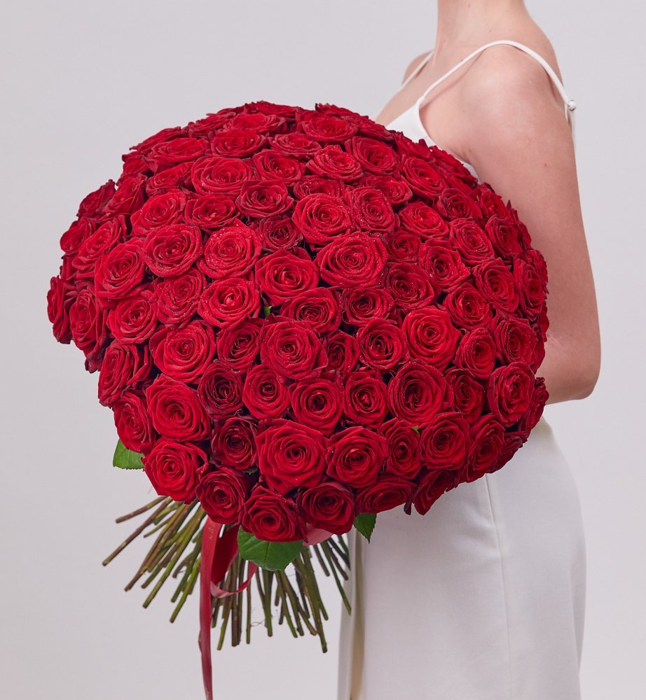 Kimppu kihlauksen päivänä